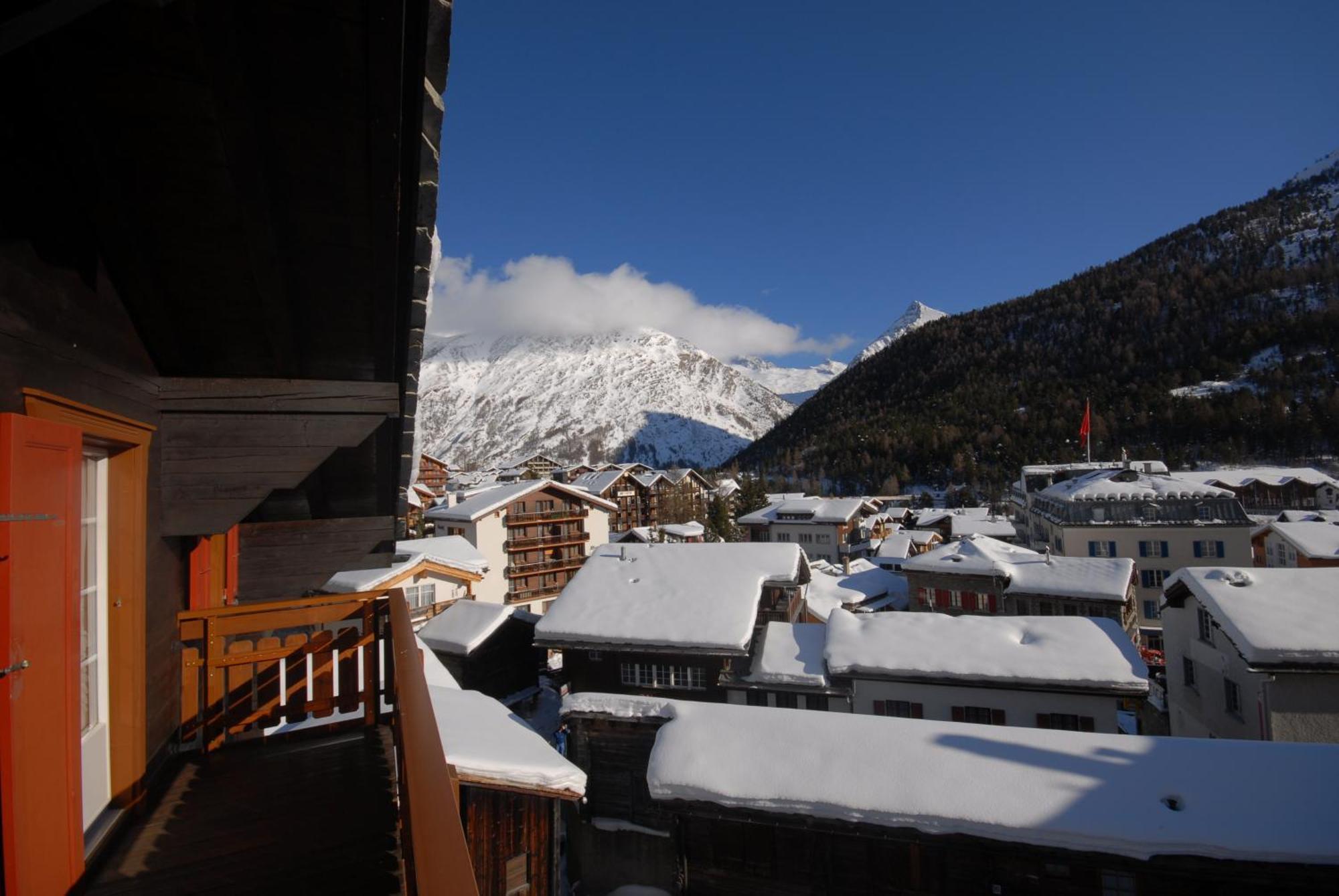 Chalet Alpenruh Саас-Фее Стая снимка